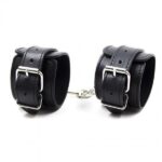 Zestaw do bdsm dla par opaska kajdanki pejcz bicz - obrazek 4