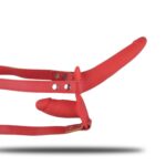 Podwójny strap-on koloru czerwonego na szelkach - obrazek 5