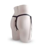 Strap-on majtki na szelkach z fioletowym dildo - obrazek 3