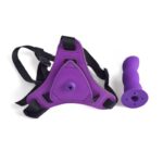 Strap-on majtki na szelkach z fioletowym dildo - obrazek 4